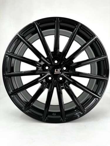   h0399313.  LS LS RC93 820 5/108 ET45 63,3 BK